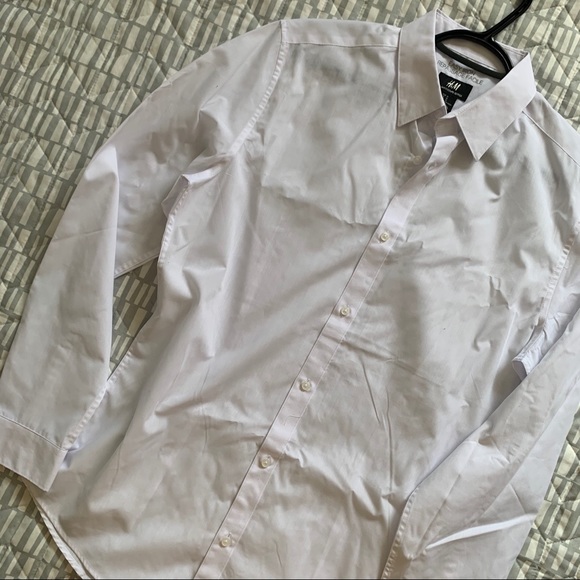 🆕H&M DRESS SHIRT🆕 - Picture 1 of 7
